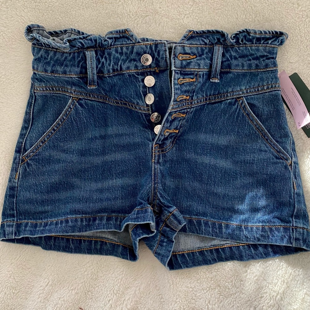 High waisted ruffles jean shorts